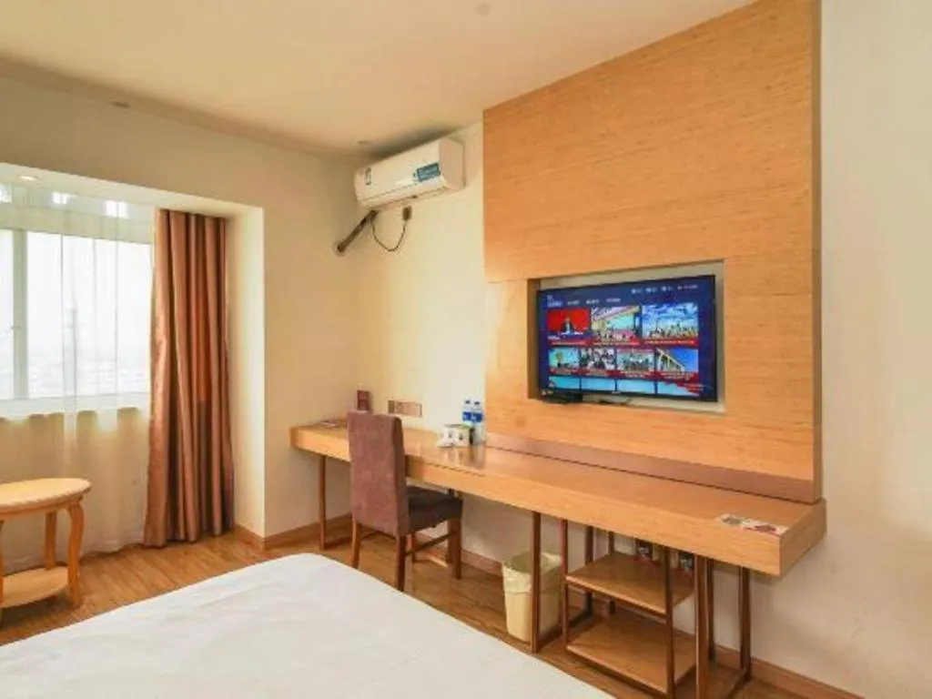 Greentree Inn Suzhou North Zhongshan Road Weiye Yingchun Plaza Business Hotel 3*, 蘇州 中国