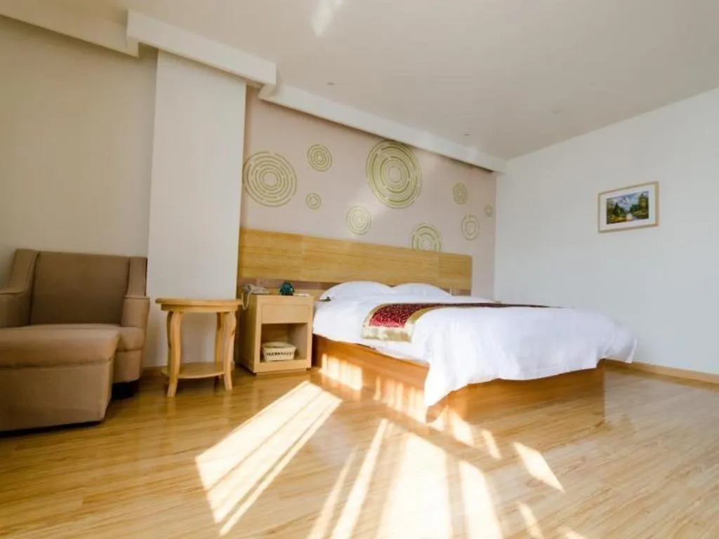 Greentree Inn Suzhou North Zhongshan Road Weiye Yingchun Plaza Business Hotel  蘇州
