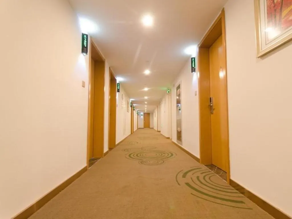 ***  Greentree Inn Suzhou North Zhongshan Road Weiye Yingchun Plaza Business Hotel 中国