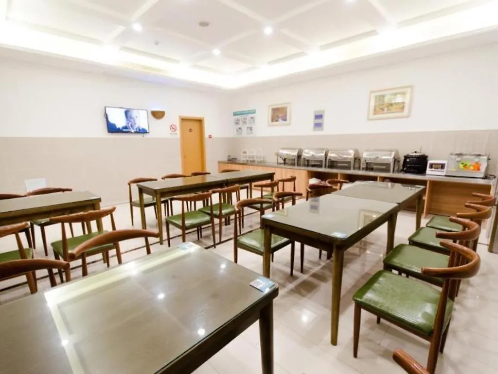 Greentree Inn Suzhou North Zhongshan Road Weiye Yingchun Plaza Business Hotel 3*, 蘇州